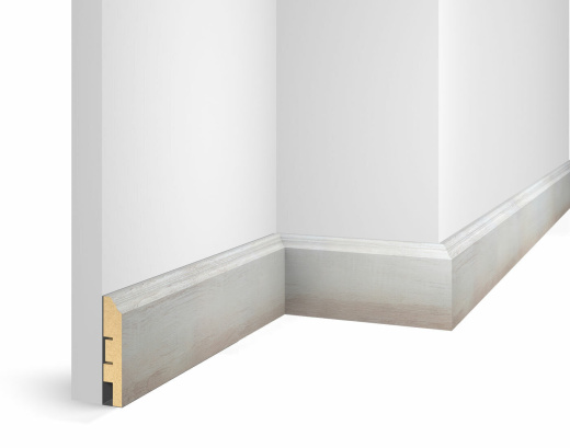 Плинтус дуб Кремовый WP07